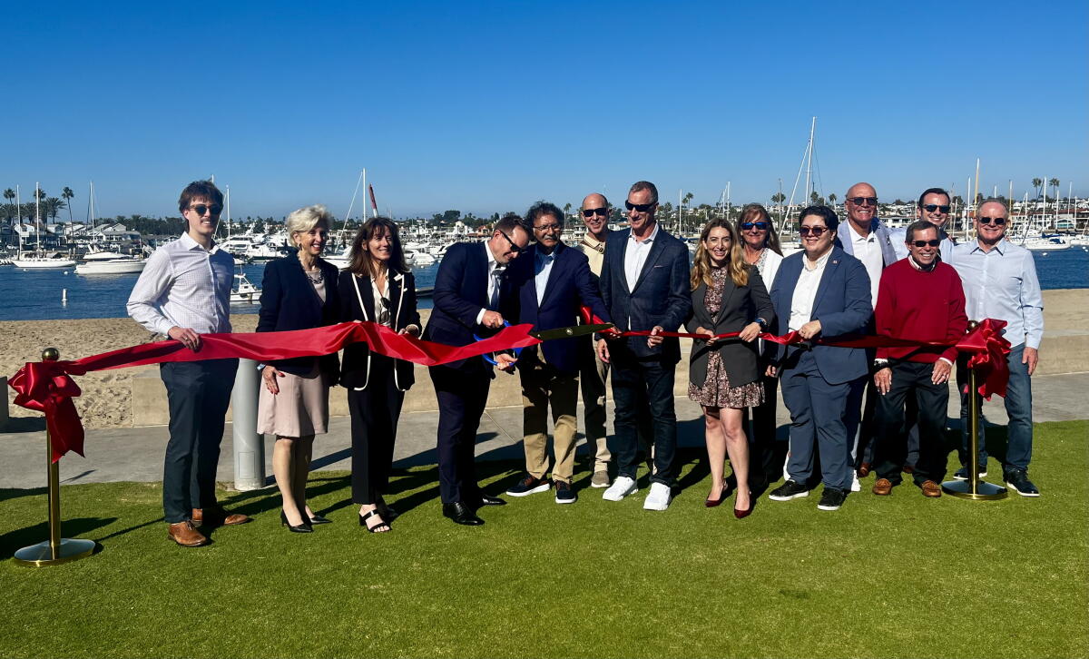 Last phase of Newport Beach Harbor dredging project is set to begin ...