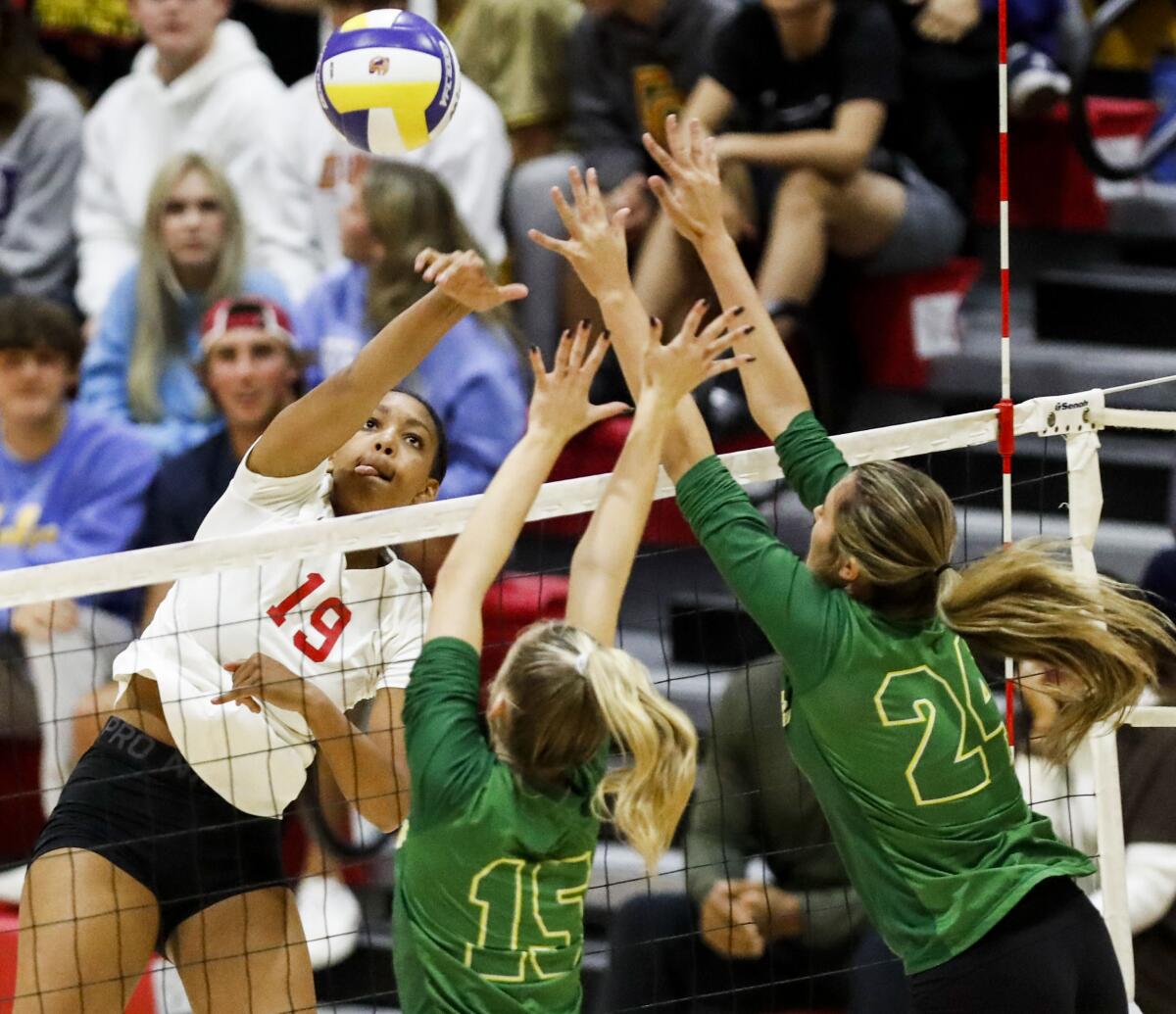 Cathedral girls volleyball team end perfect season No. 1 nationally ...