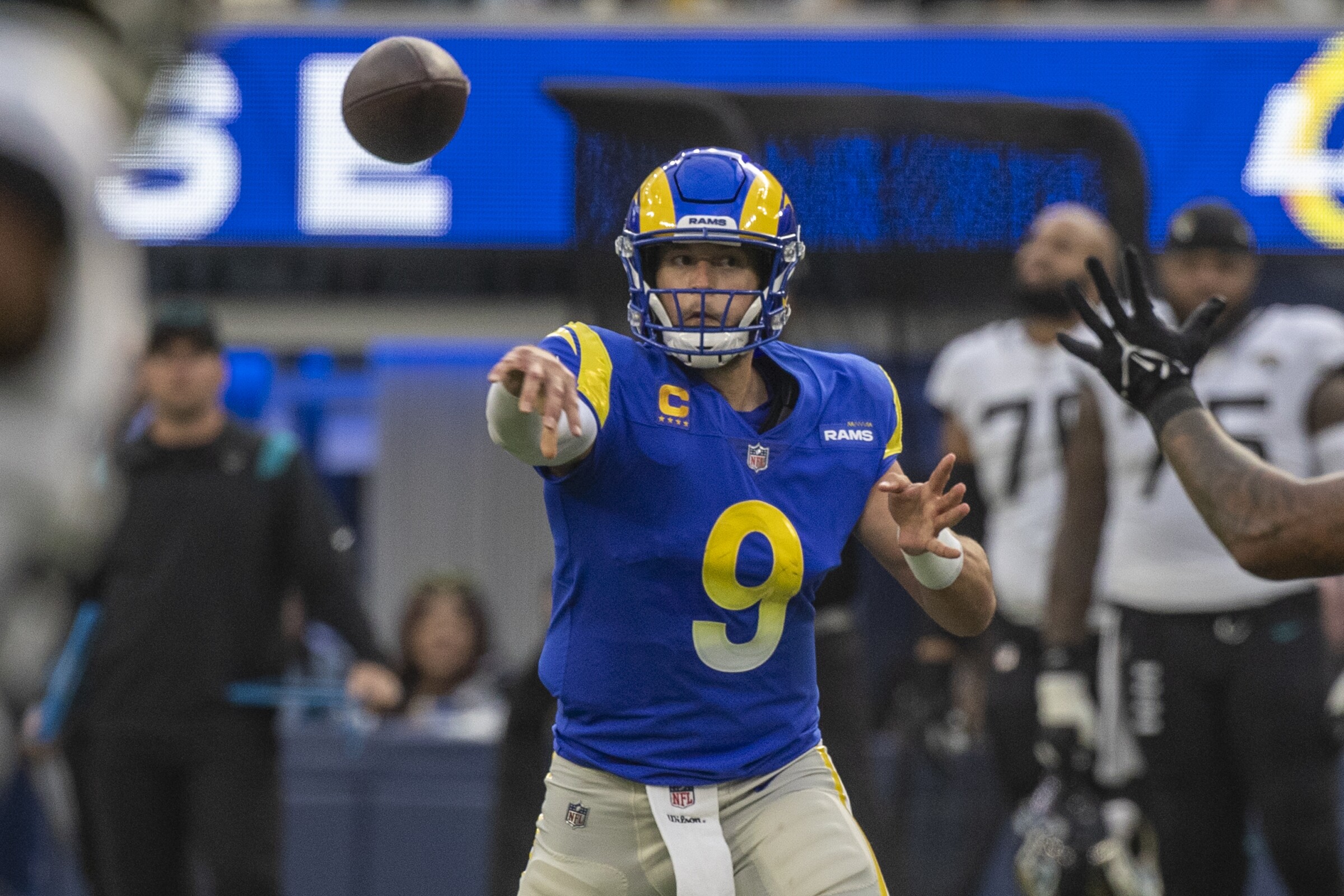 Rams quarterback Matthew Stafford throws a pass
