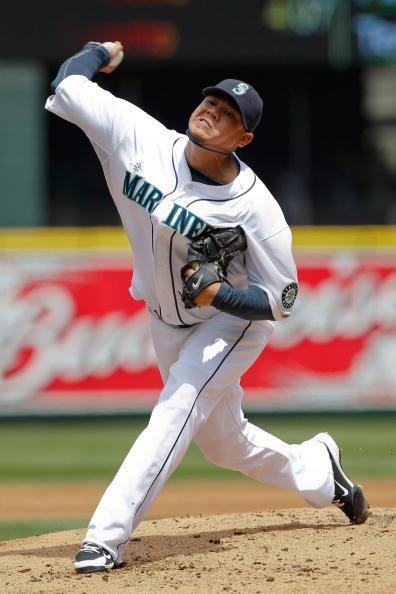 Seattle Mariners pitcher Felix Hernandez won the American League Cy Young Award despite only going 13-12 on the year. However he finished with an ERA of 2.25 and 232 strike outs.