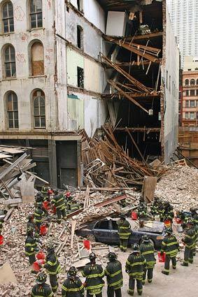 Building collapse at lower Manhattan construction site
