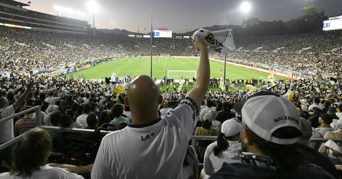 Should MLS teams ditch smaller confines for bigger stadiums?
