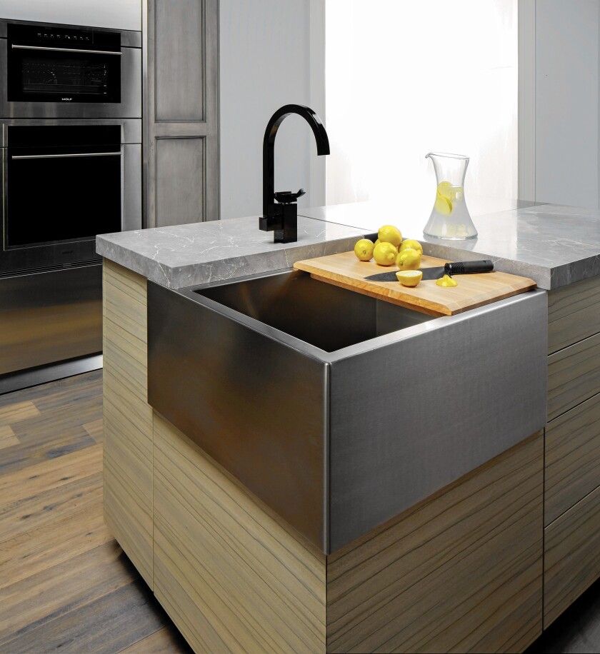 You Ve Never Seen A Kitchen Island Sink Like This Los