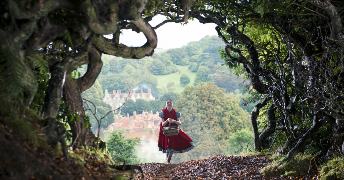 'Into the Woods' starts strong but magic fades, reviews say