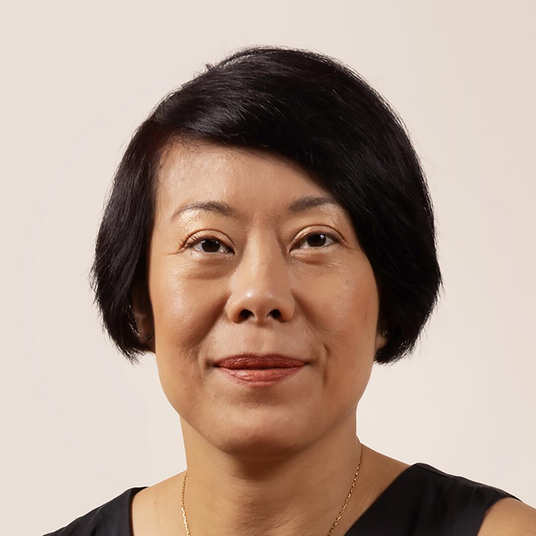A portrait of Yalda Uhls