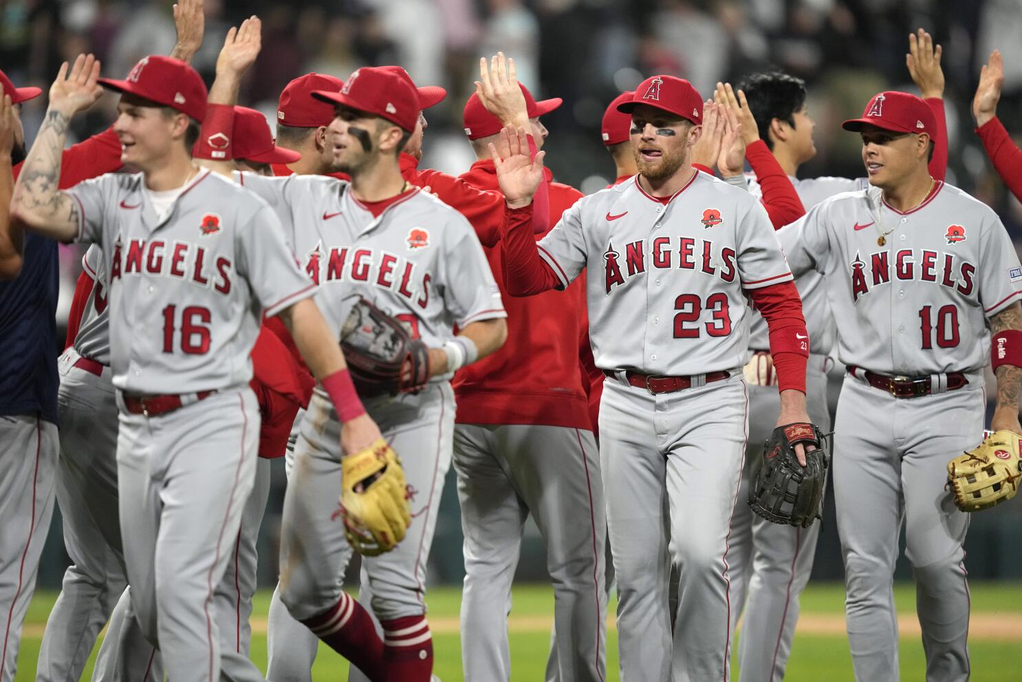 Angels spoil Hendriks' return with 6-4 win over White Sox