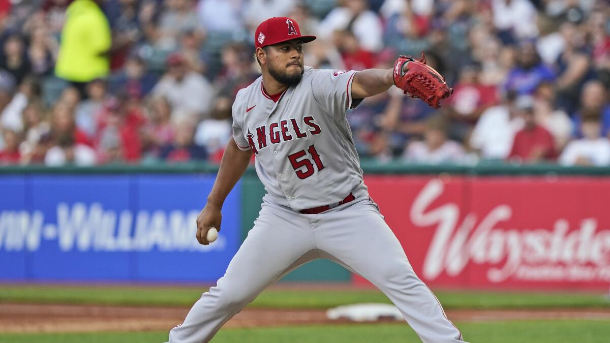 High five for Franmil Reyes as Cleveland Indians take care of Los Angeles  Angels, 9-1 