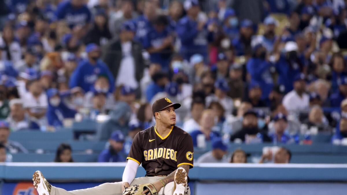 Manny Machado sends personal message to young MLB fan