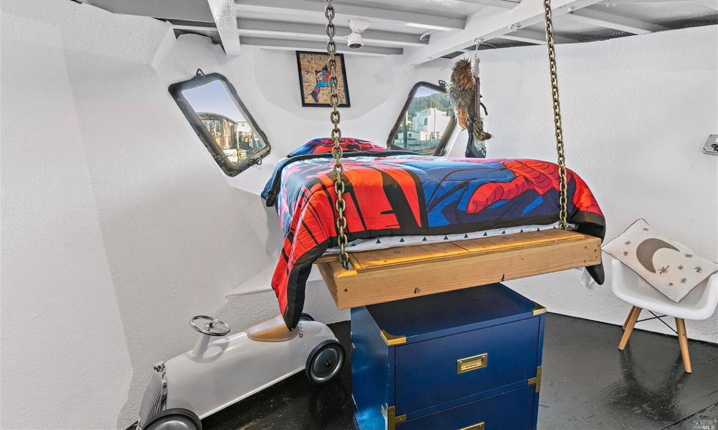 Shel Silverstein's former houseboat