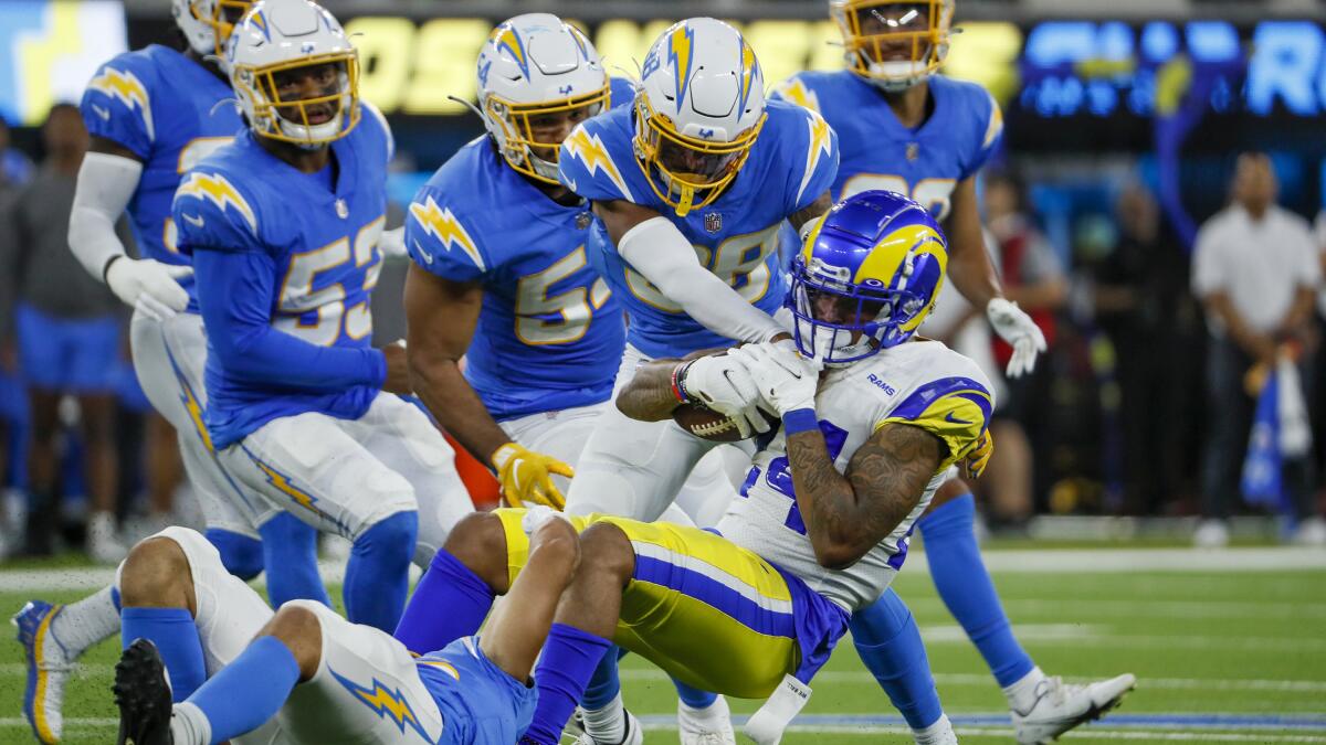 Chargers, Rams have dueling home games 3 times as NFL schedule sets up  first stage in 'Fight for L.A.' – Orange County Register