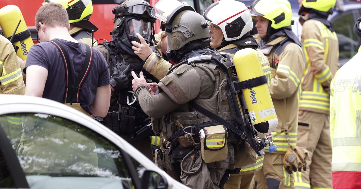 Deutschland: Bei einer Explosion in einem Wohnhaus wurden 12 Menschen verletzt