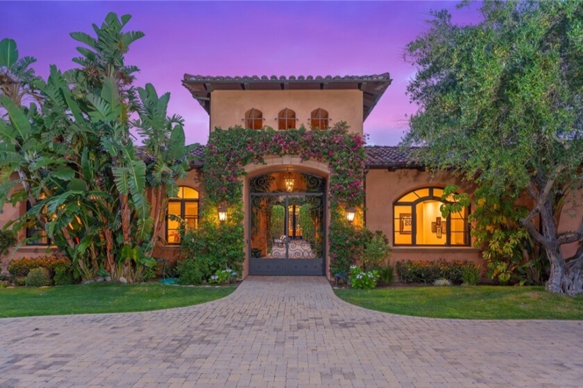 Beverly Hills home where Howard Hughes crashlanded in 1946 seeks 14.5