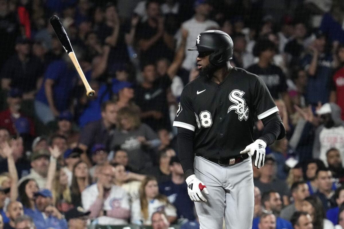 Luis Robert Jr. homers in return as Chicago White Sox top Chicago Cubs 5-3  - The San Diego Union-Tribune