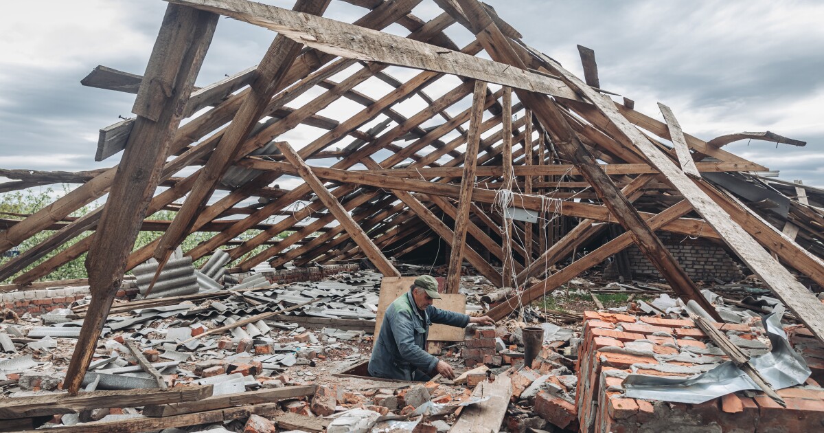 Ukraine appears to drive Russians from Kharkiv; Republicans meet Zelensky Ukraine appears to drive Russians from Kharkiv; Republicans meet Zelensky