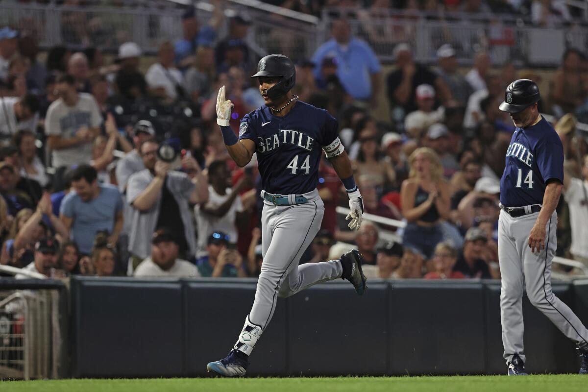Julio Rodriguez injury update: Mariners star rookie out with wrist