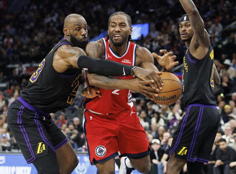 INGLEWOOD, CA - 22 OCAK 2026: Los Angeles Lakers forveti LeBron.