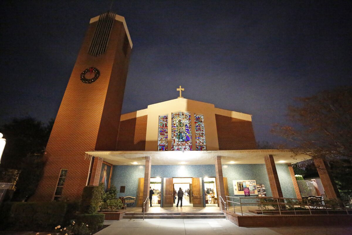 At this church, many see a divine image of the Virgin of Guadalupe written  in concrete - Los Angeles Times