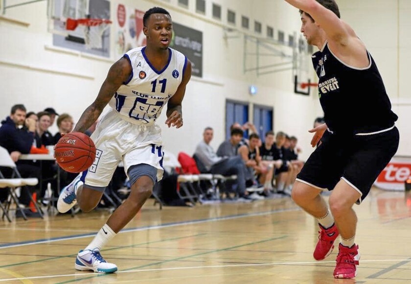 Burbank S Pope Puts Pro Basketball Career In Europe On Hold In