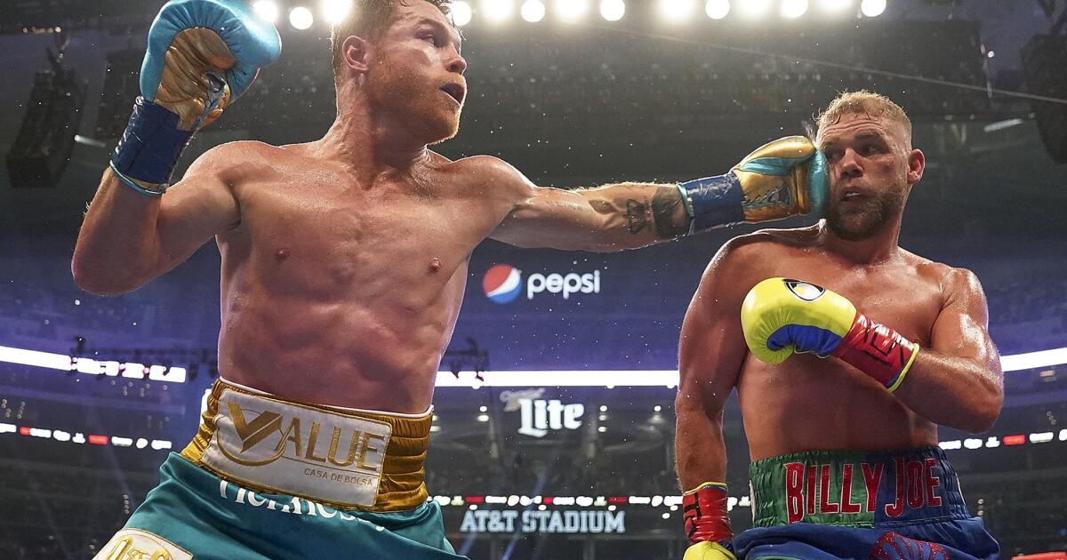 Saul Canelo Alvarez vs Billy Joe Saunders: Super-middleweight showdown  booked for May