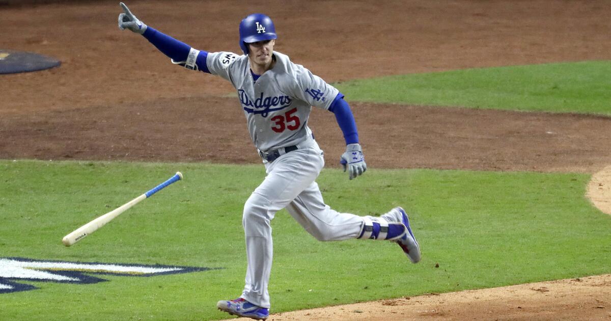 Cody Bellinger had surgery on right shoulder, expected 10 week recovery -  Fake Teams