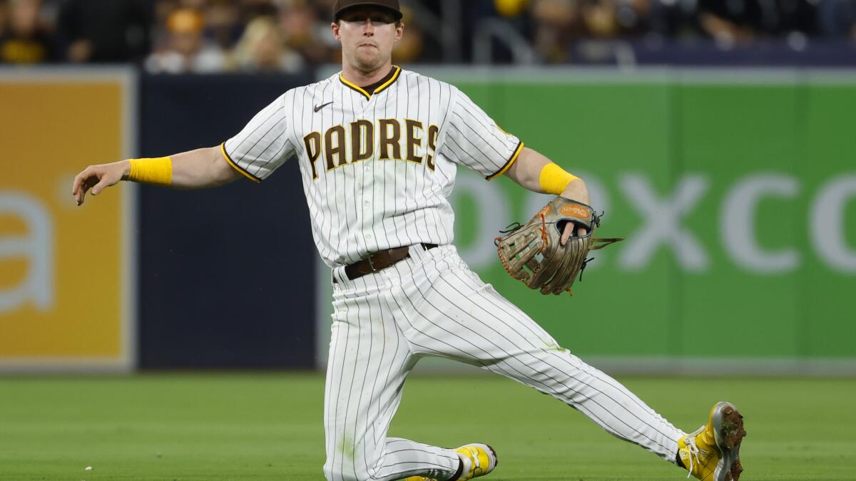 Brewers can't contain Jake Cronenworth, Padres