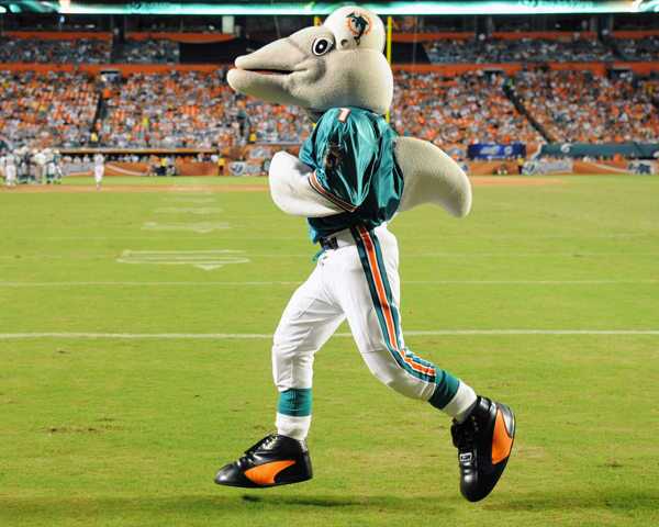 Pictures: Weirdest mascots in sports - Los Angeles Times