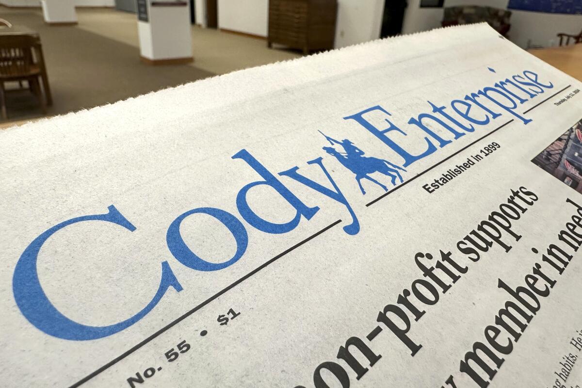 Un ejemplar reciente de Cody Enterprise, el periódico de Wyoming 