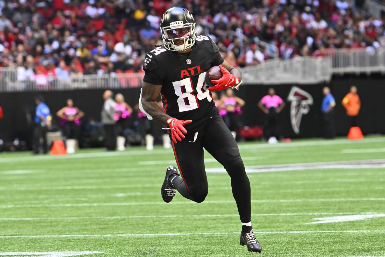 Falcons leading rusher Patterson to play against Chargers - The