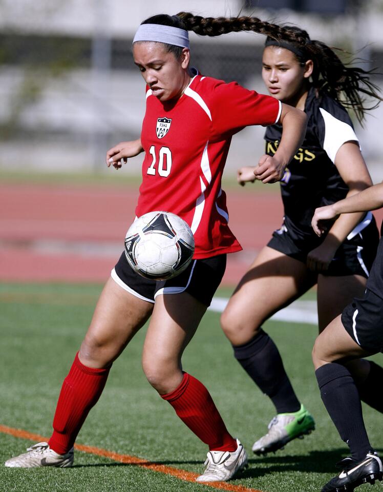 Photo Gallery: Flintridge Sacred Heart Academy girls soccer vs. Valencia High