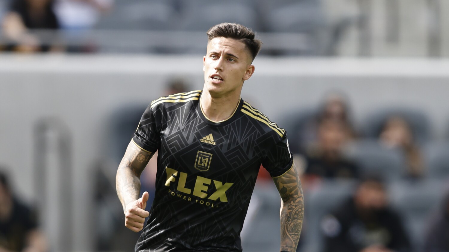 LAFC sending Brian Rodríguez to Mexico's Club América, Galaxy adding Martín Cáceres