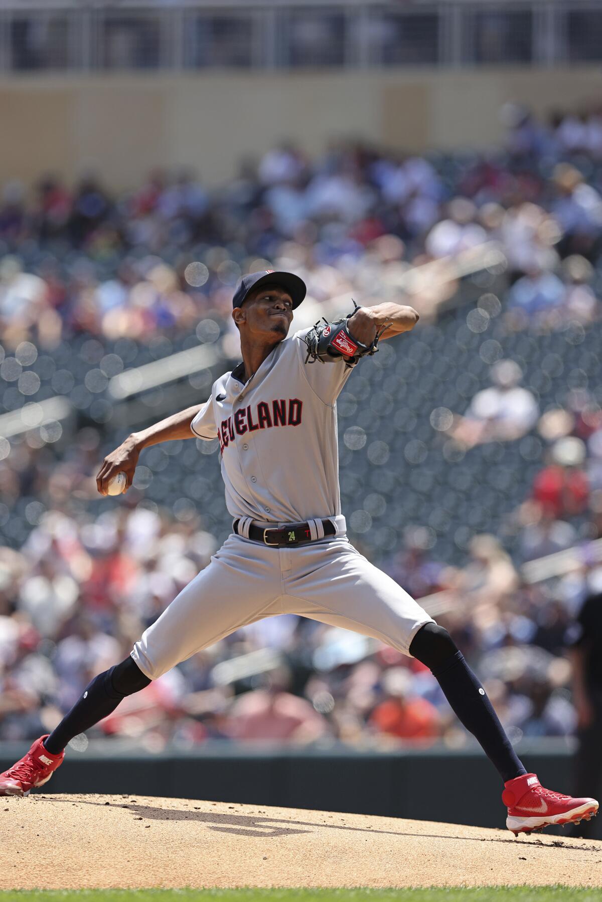 Guardians top Twins 2-1 to split series, as McKenzie sizzles with 10 Ks in  debut - The San Diego Union-Tribune