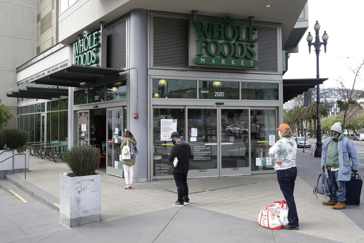 Whole Foods closes San Francisco store over worker safety concerns - Los  Angeles Times