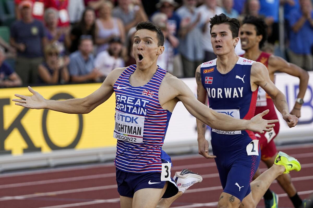 Jake Wightman's victory in 1,500 meters was a family moment - Los ...