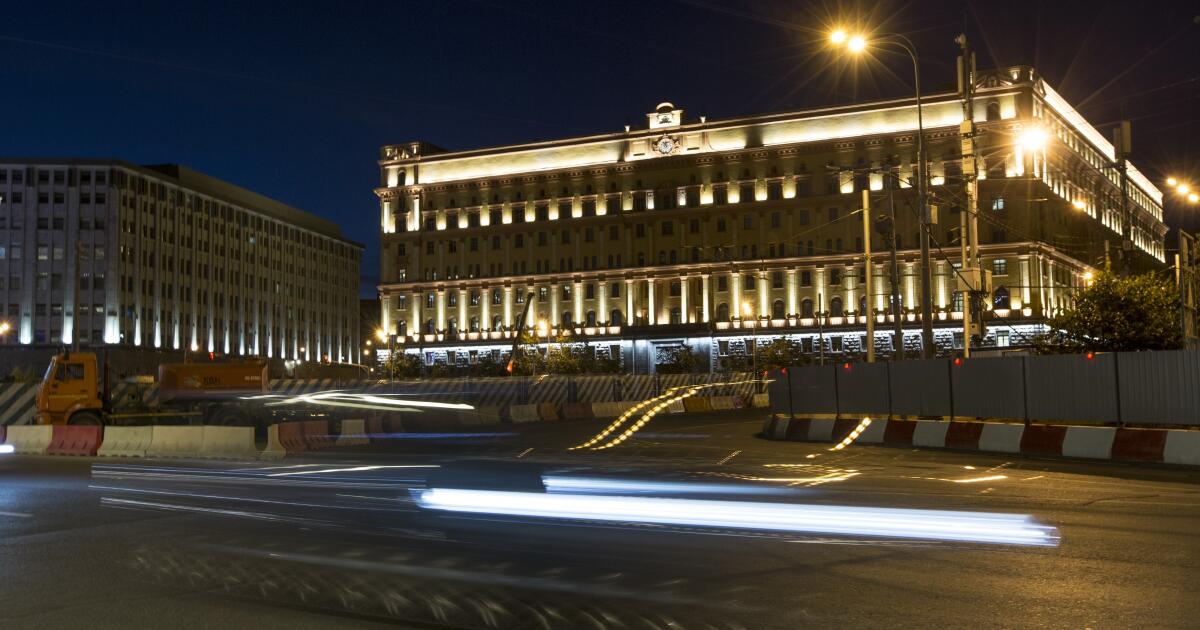 Russia detains Los Angeles resident, a dual U.S.-Russian citizen, on treason charges Russia detains Los Angeles resident, a dual U.S.-Russian citizen, on treason charges