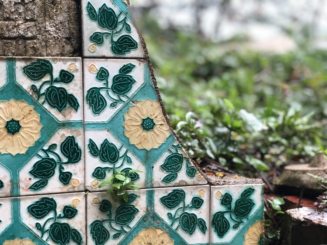 Bukit Brown tiles 