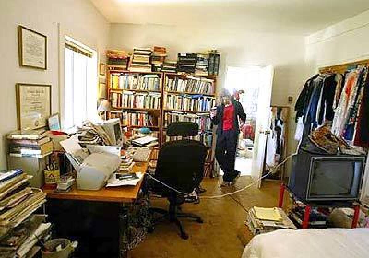 In Rachel Resnicks home office, stacks of books, magazines and other paperwork had taken over.