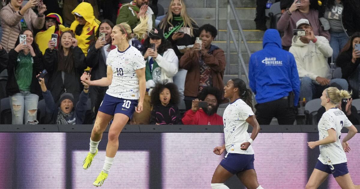 U.S. women dominate Colombia to set up Gold Cup showdown with Canada
