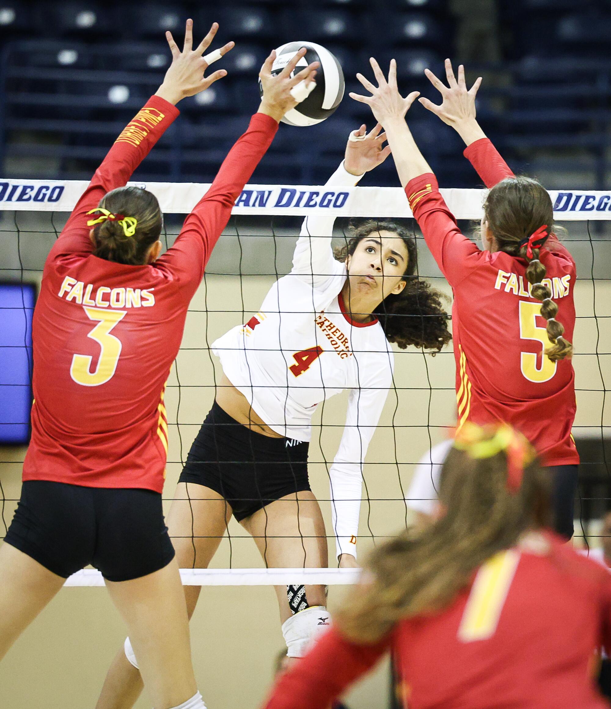 Cathedral Catholic tops Torrey Pines for 3rd straight Open Division ...