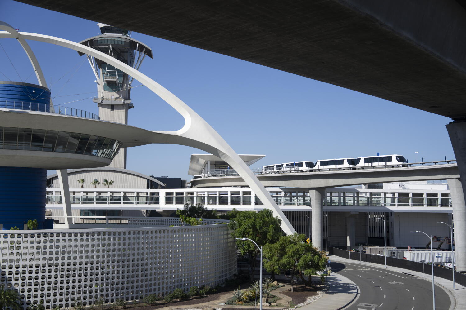 Lopez: Disney built the monorail in a year. LAX's people mover, almost 8, hasn't left the station