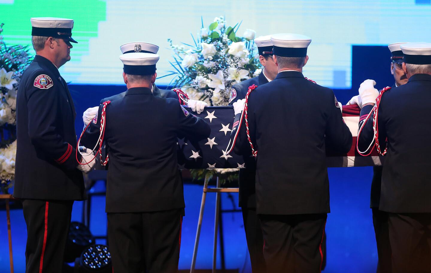 la-capt-michael-kreza-memorial-service-2018111-015