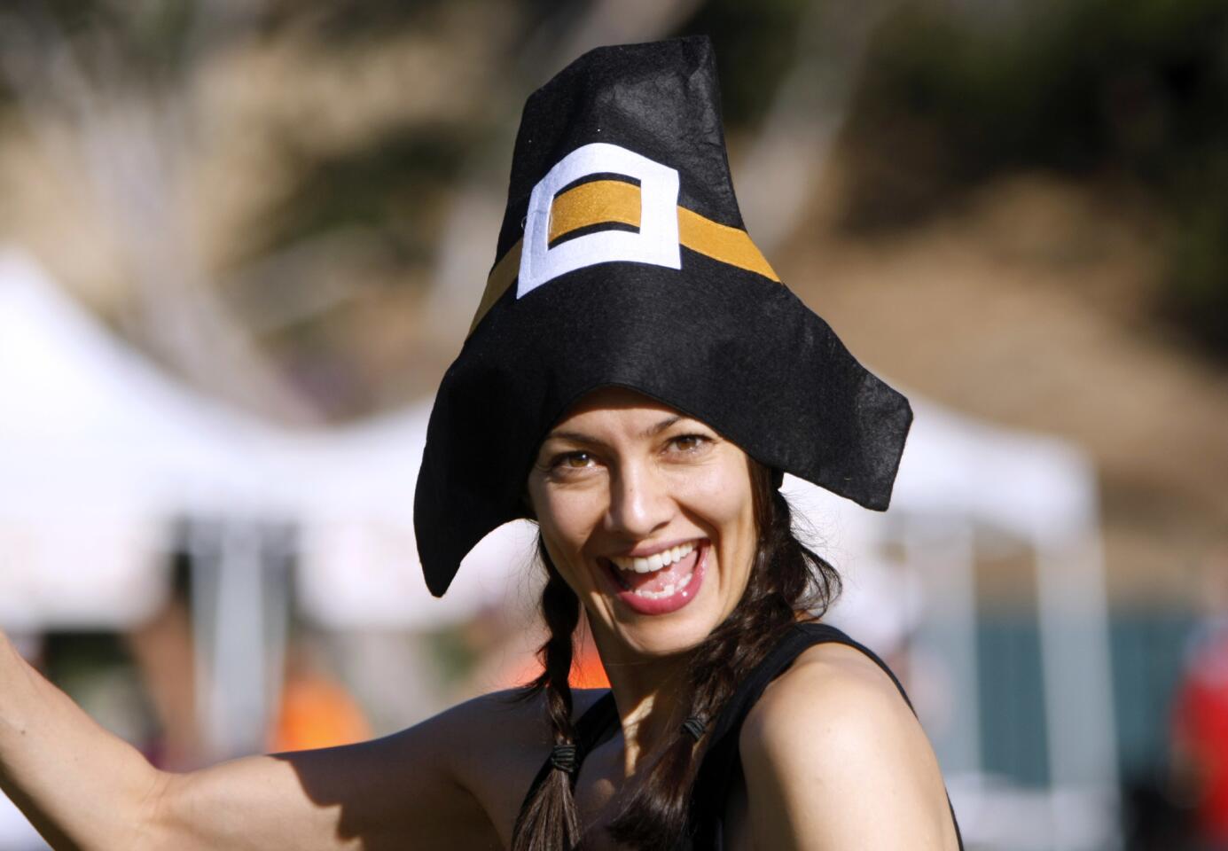 Photo Gallery: The annual Community Center of La Cañada Flintridge Thanksgiving Day Run