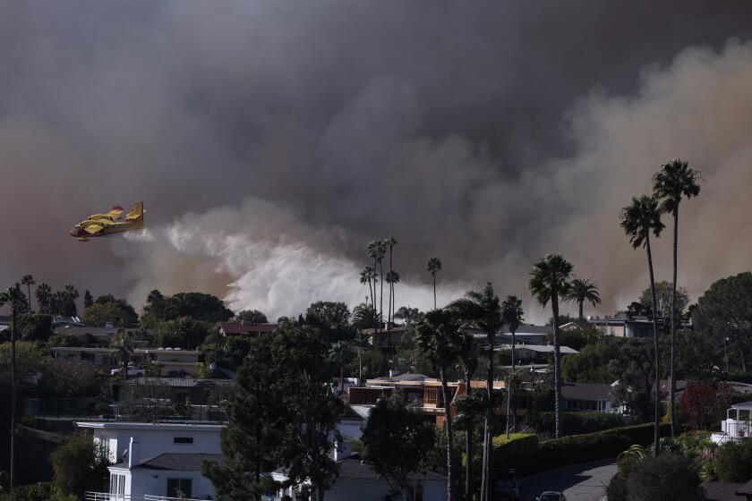 Radrunner Fire Anduril unveils reusable Roadrunner drone - Los Angeles Times