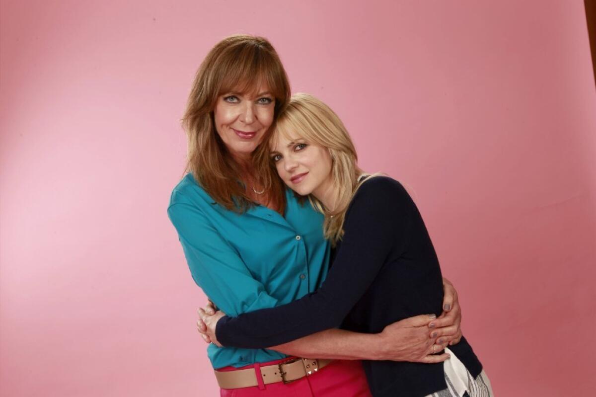 Allison Janney and Anna Faris must balance serious issues with comedy on "Mom."