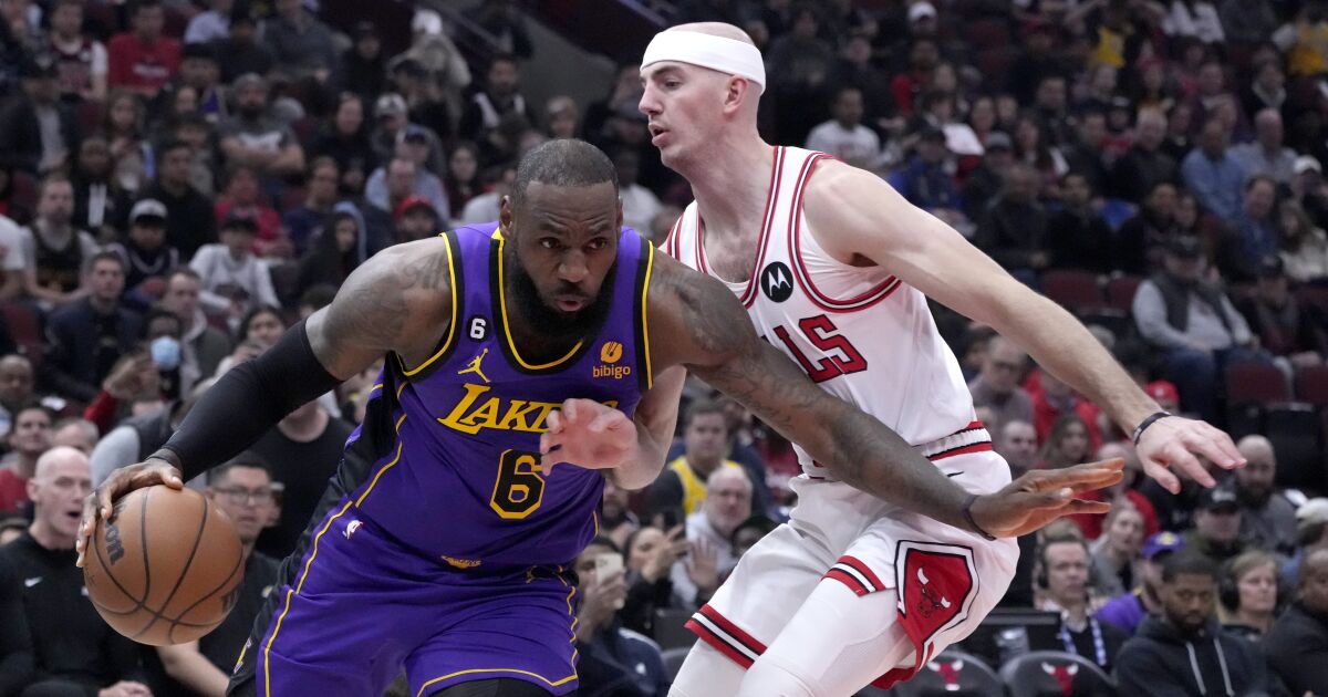 James, Davis porta i Lakers alla vittoria sui Bulls