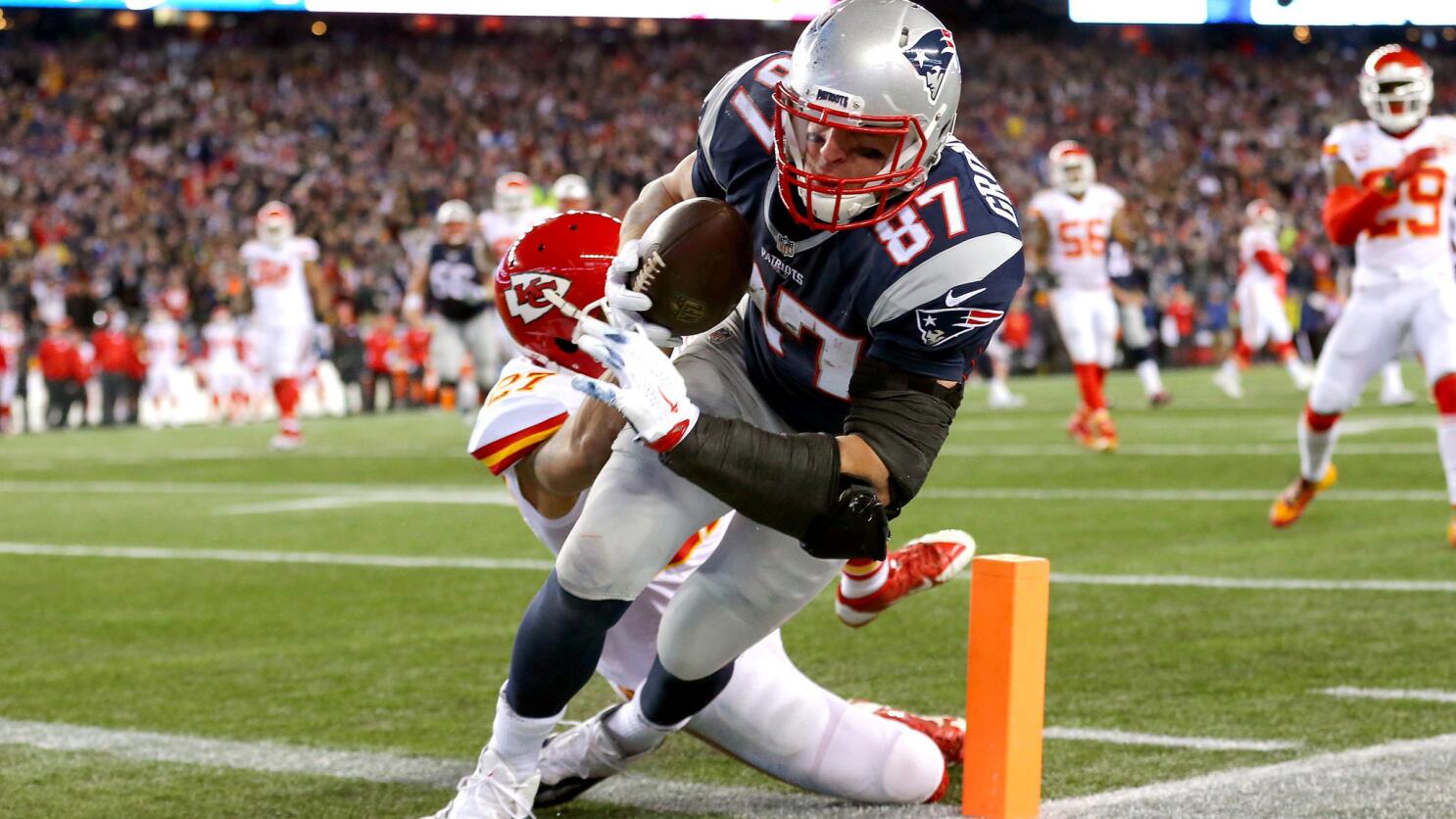 Brady Leads Late Field Goal Drive To Keep Patriots Undefeated