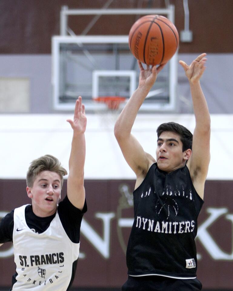 Photo Gallery: St. Francis High basketball vs. Glendale in Summer shootout