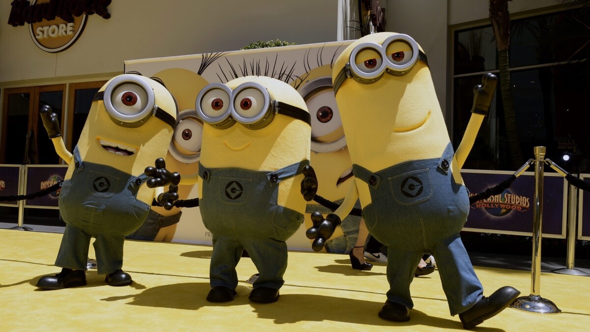 With Despicable Me 2 Fans Again Go Bananas Over Gru S Minions Los Angeles Times