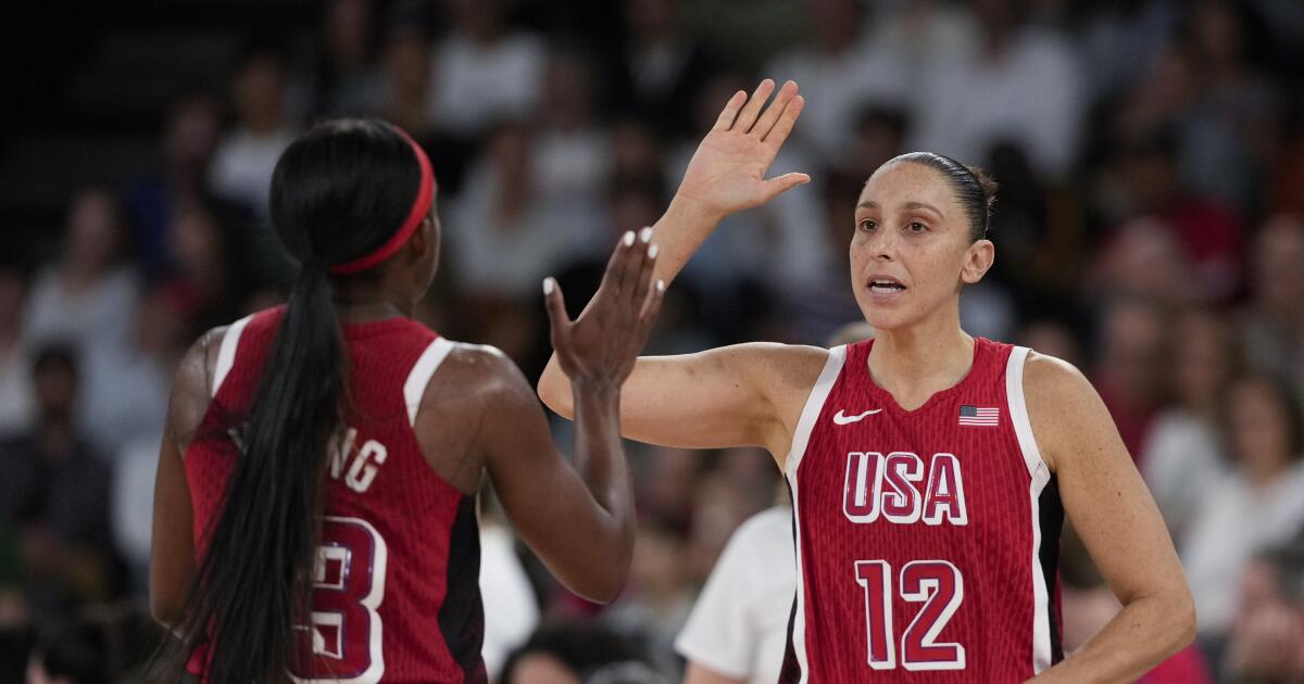 U.S. Olympic women’s basketball team extends win streak to 59 U.S. Olympic women’s basketball team extends win streak to 59