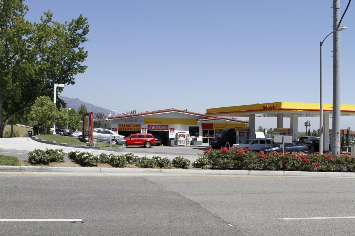 The La Cañada Flintridge City Council is considering a city ordinance allowing drive-thrus, after the owner of this Shell station requested a permit for a coffee drive-thru on his property, shown on Tuesday, Aug. 5, 2014.