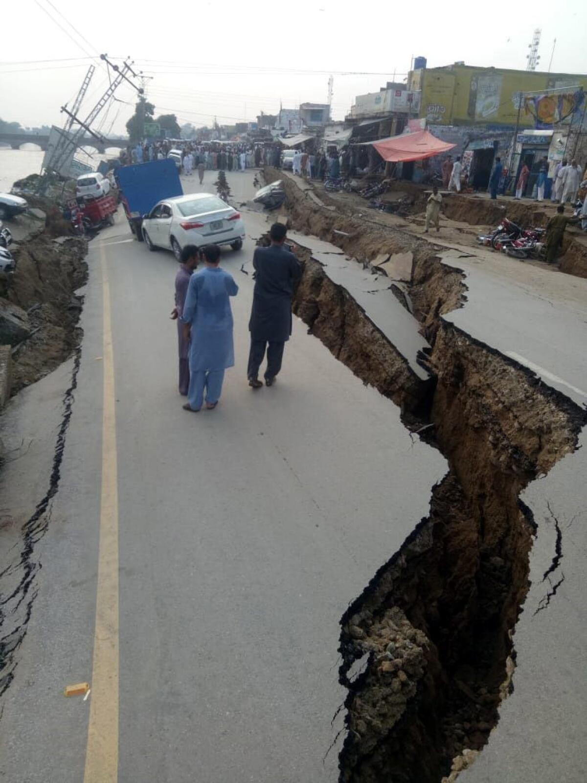 Earthquake hits Pakistan
